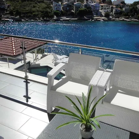 - Sibenik Riviera 36379 * Primosten