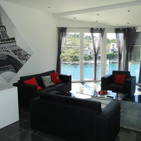 - Sibenik Riviera 36379 アパート プリモシュテン