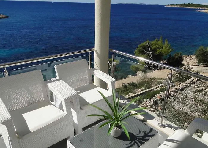 - Sibenik Riviera 36379 Apartment *